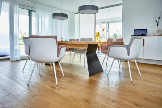 Wohnhaus Eiche gedämpft blanchon